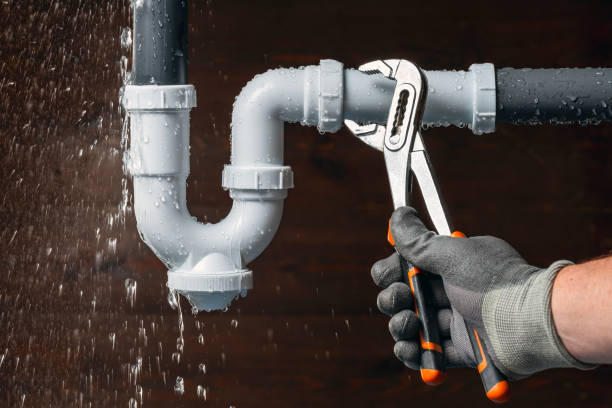 Professional Leak Detection technician working in Maple Lake, MN